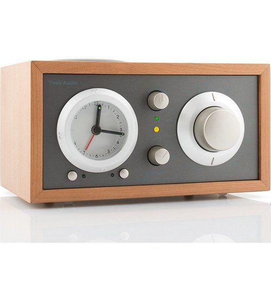 Tivoli Model Three BT FM radio Bruin