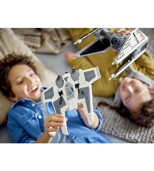 LEGO Star Wars Mandalorian Fang Fighter vs. TIE Interceptor Set - 75348