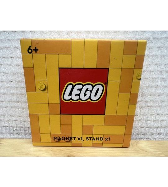 LEGO 5008909 - Kasteel Magneet / Castle Magnet (Royal Knights Shield)
