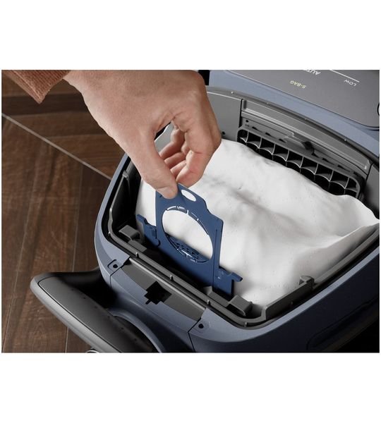 AEG AB81A2LDB Stofzuiger met zak Blauw