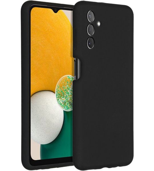Accezz Liquid Silicone Backcover voor Samsung Galaxy A13 (5G) / A04s Telefoonhoesje Zwart